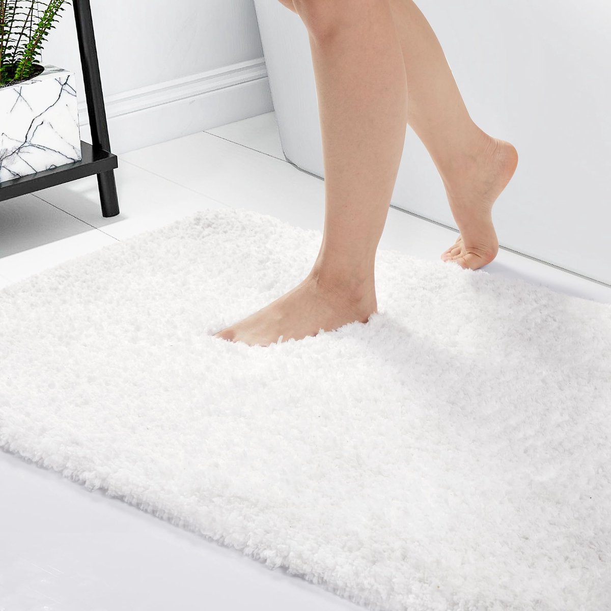 La'Moussawi ® Zachte Hoogpolige Antislip Badkamermat van Microvezel, Machinewasbaar, 60 x 90 cm, Wit