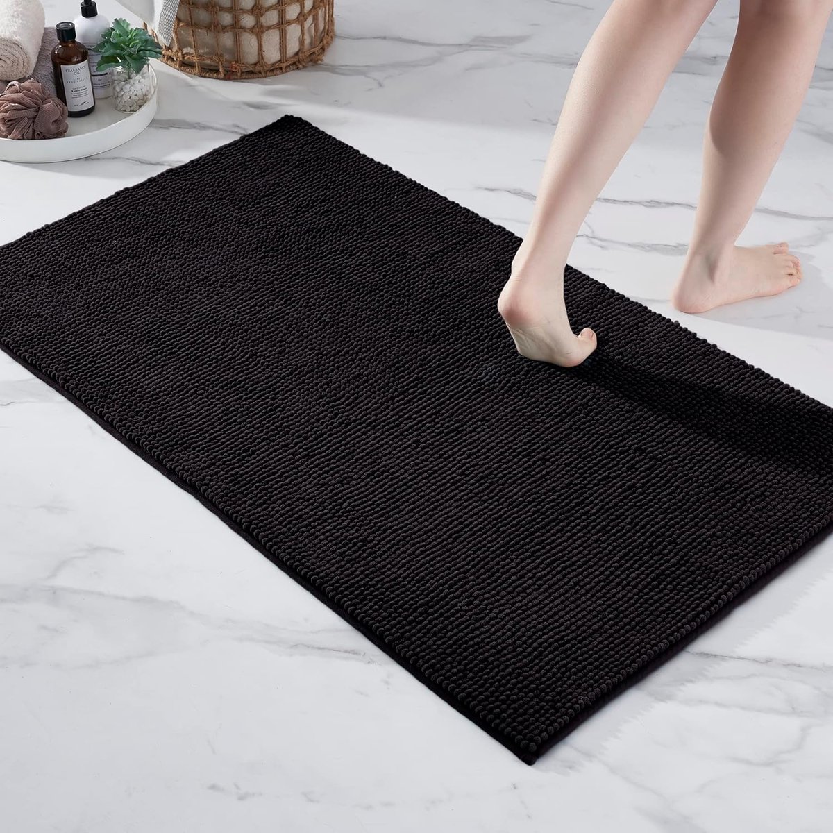 Clord - Badmat - Antislip - Wasbaar Chenille - 70 x 120 cm - Zwart