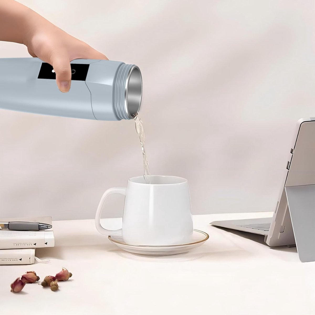 De Waterkoker Van De Temperatuurcontrolereis, 380ml Draagbare Waterkoker Kop Met Lcd Vertoning 4 Stadiumtemperatuuraanpassing Automatische Uitschakeling Elektrische Hea