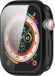Zwart hoesje met glasbescherming voor Apple Watch met een open zijkant en digitale wijzerplaat.