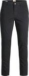 Zwarte chino broek voor heren, staand.