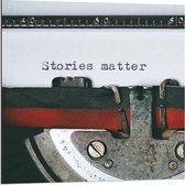 Dibond - ''Stories Matter'' op Typmachine  - 80x80cm Foto op Aluminium (Wanddecoratie van metaal)