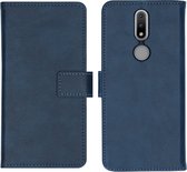 Nokia 2.4 Hoesje met Pasjeshouder - iMoshion Luxe Booktype - Donkerblauw