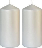 4x stuks zilveren cilinderkaarsen/stompkaarsen 15 x 7 cm 52 branduren - geurloze kaarsen mat zilver