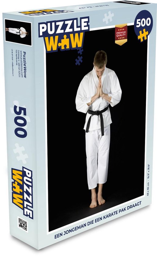 Puzzel 500 stukjes Karate - Een jongeman die een karate pak draagt -  PuzzleWow heeft... | bol