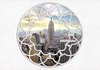 Fotobehang - Vlies Behang - 3D New York Stad door Rond Raam - 416 x 254 cm