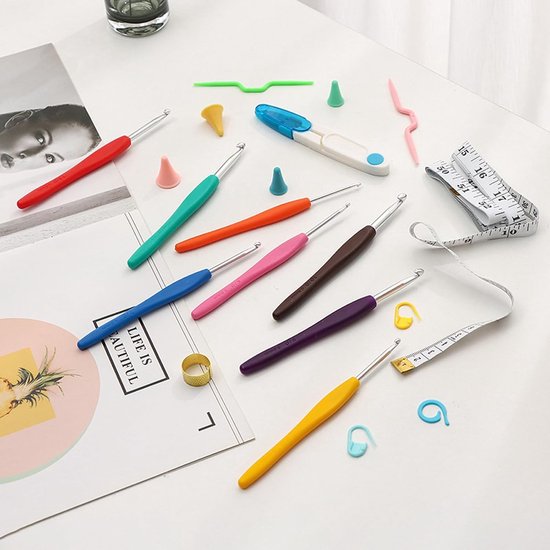 Complete Haaknaalden Set van 53 Stuks met Kleurige Ergonomische Handgrepen - Ideaal voor Beginners en Volwassenen, Perfect voor Haken en Breien — afbeelding 4
