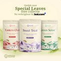 Drie zakjes Special Leaves thee: Eastern Chai, Sweet Treat en Green Sense, verkrijgbaar bij bol.com.