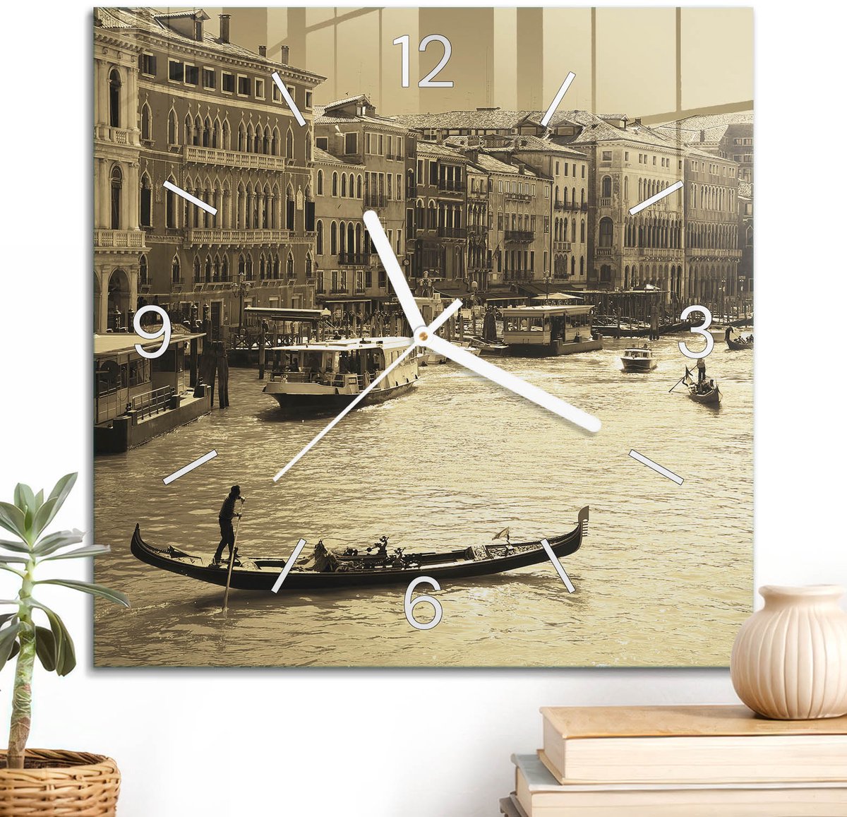 ArtPrintCave Beige Glazen Klok - 30x30 cm - Wandklok Vierkant - Venetiaanse Elegantie Wandklok Keuken - Landschappen Unieke Klok - Witte Klokwijzers