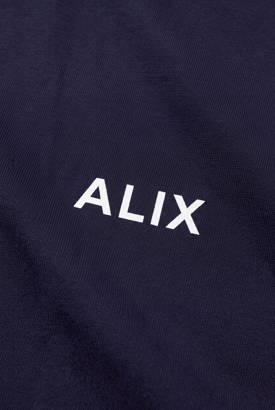 Donkerblauw katoen met witte 'ALIX' tekst geborduurd op de borst.