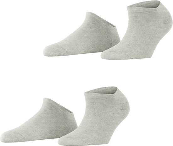 Twee paar grijze enkelsokken van Esprit, gemaakt van een katoenmix.