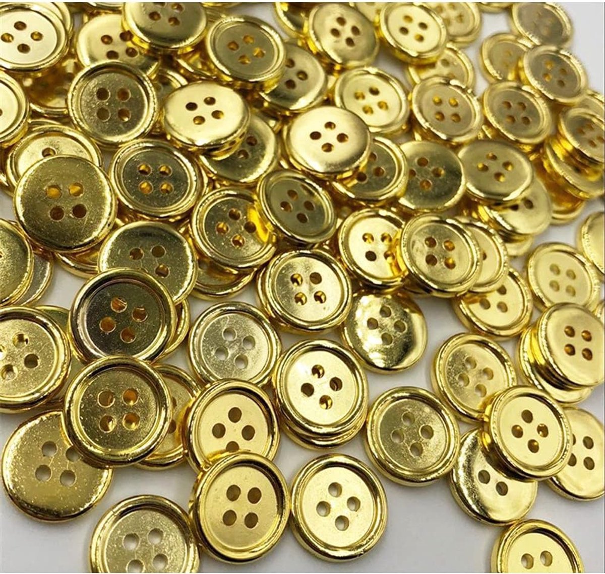 Knopen 4 gaten metallic kleur plastic knopen voor naaien