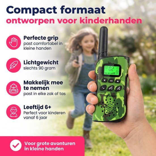 Hand houdt groene camouflage walkietalkie. Info: perfecte grip, lichtgewicht (90g), makkelijk mee te nemen, leeftijd 6+.