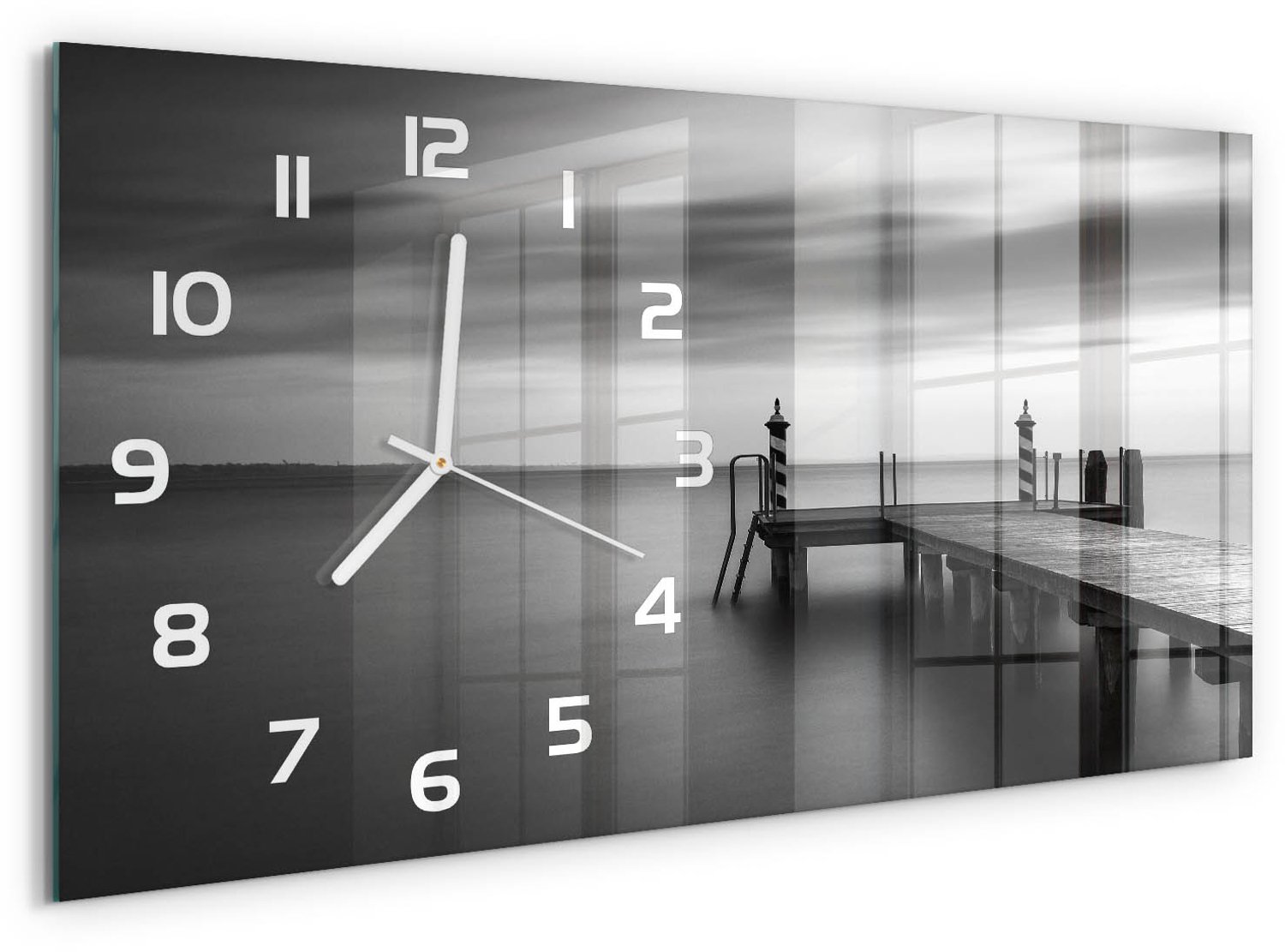 TULUP Wandklok - Steiger aan het meer Gekleurde Glazen Klok - 60x30 cm - Zwart-wit Glazen Klok Met Print - Witte handen - Rechthoekige Klok - Moderne Wandklok Glas - Wandklok Glas Decoratie