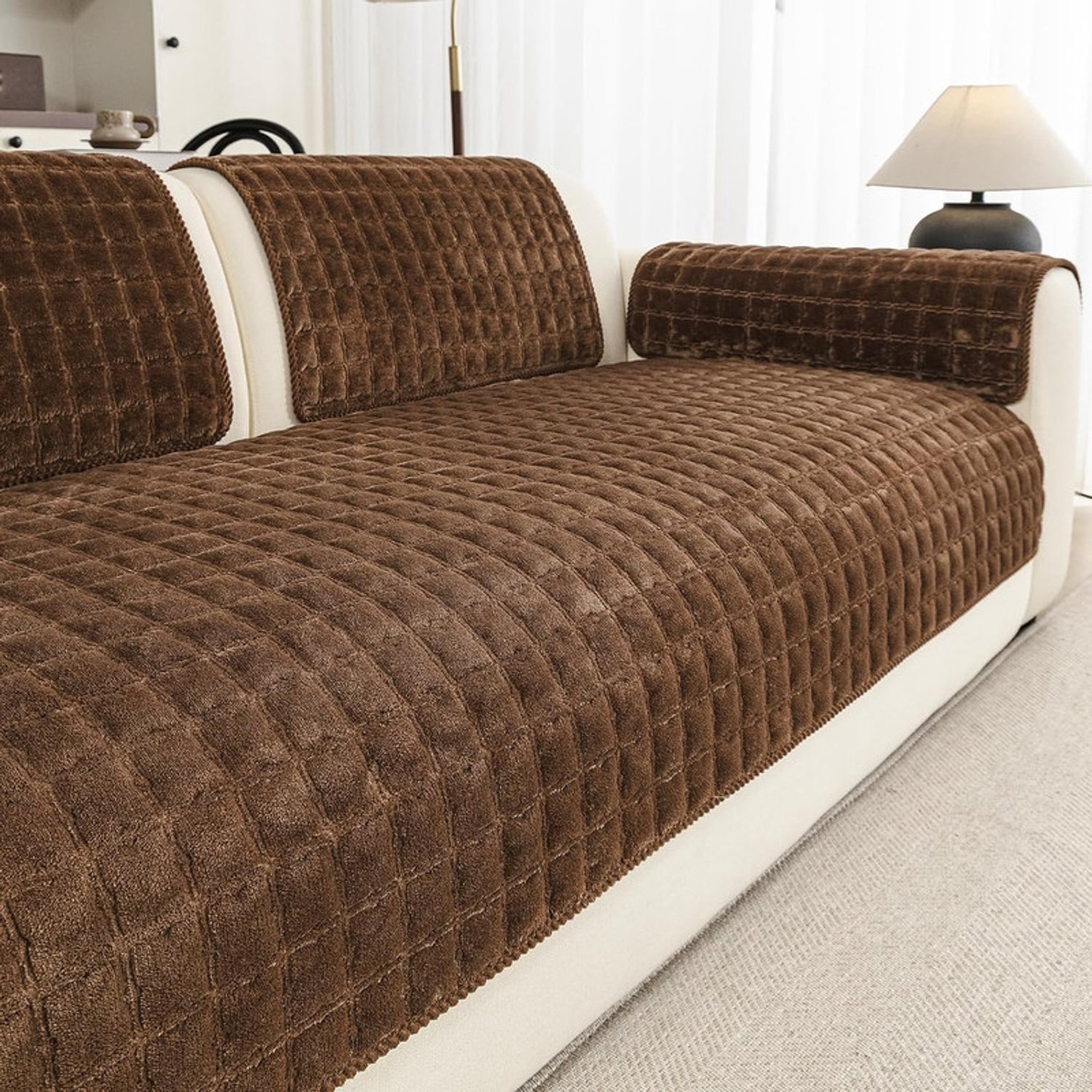 Yashumito Bankhoes van Flanel - 70 x 70 cm - Bruin - Antislip - Wasbaar - Universele Meubelbeschermer voor 2-3-4 Zitsbank - Per Stuk