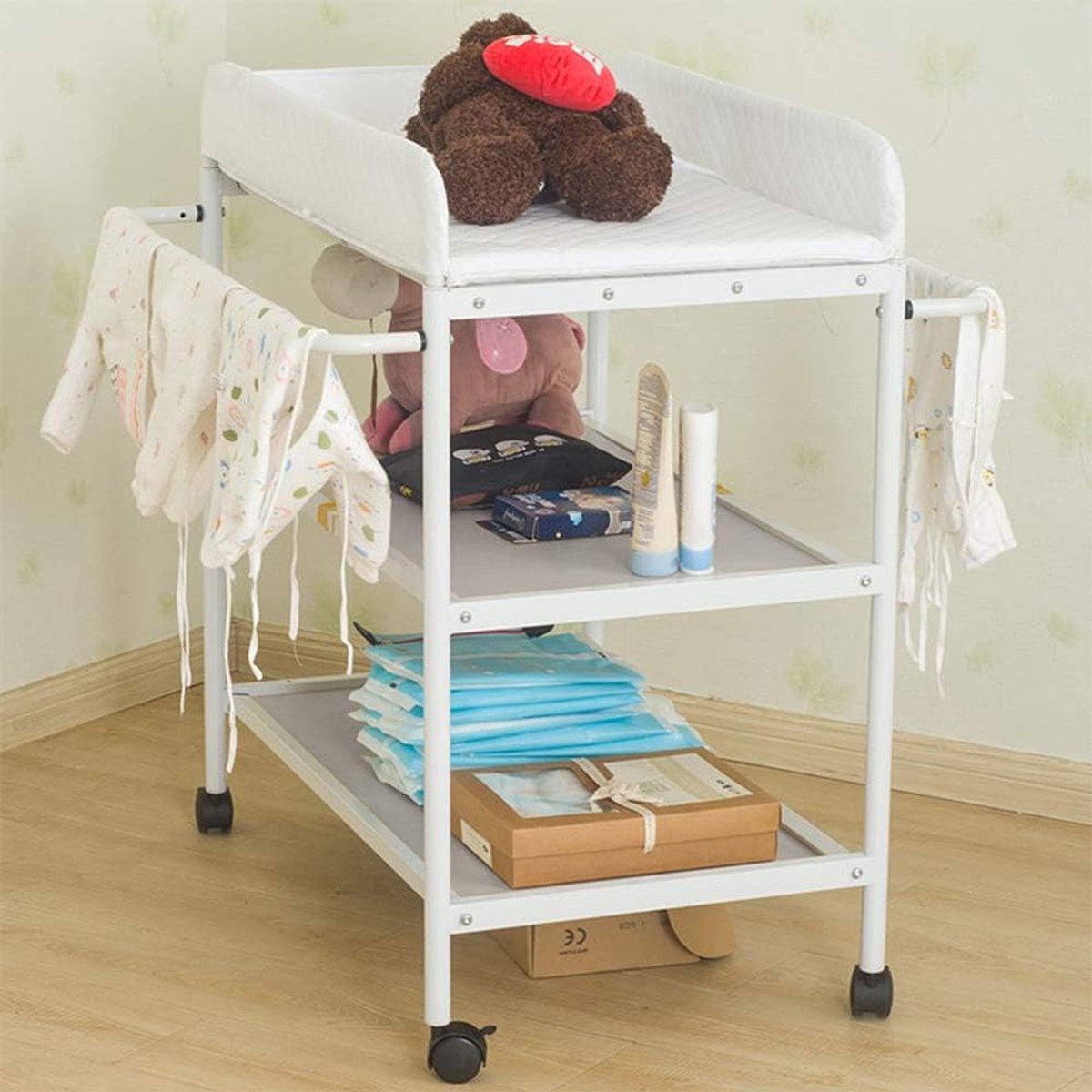 Commode met opbergmand, veiligheidsgordel en 4 wielen + 2 legplanken (E-84 x 72 x 90 cm, wit)