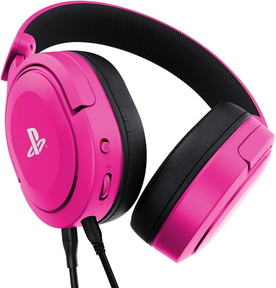 Close-up van roze Trust GXT 498 Forta headset met volumeregelaar en mute-knop op de oorschelp.