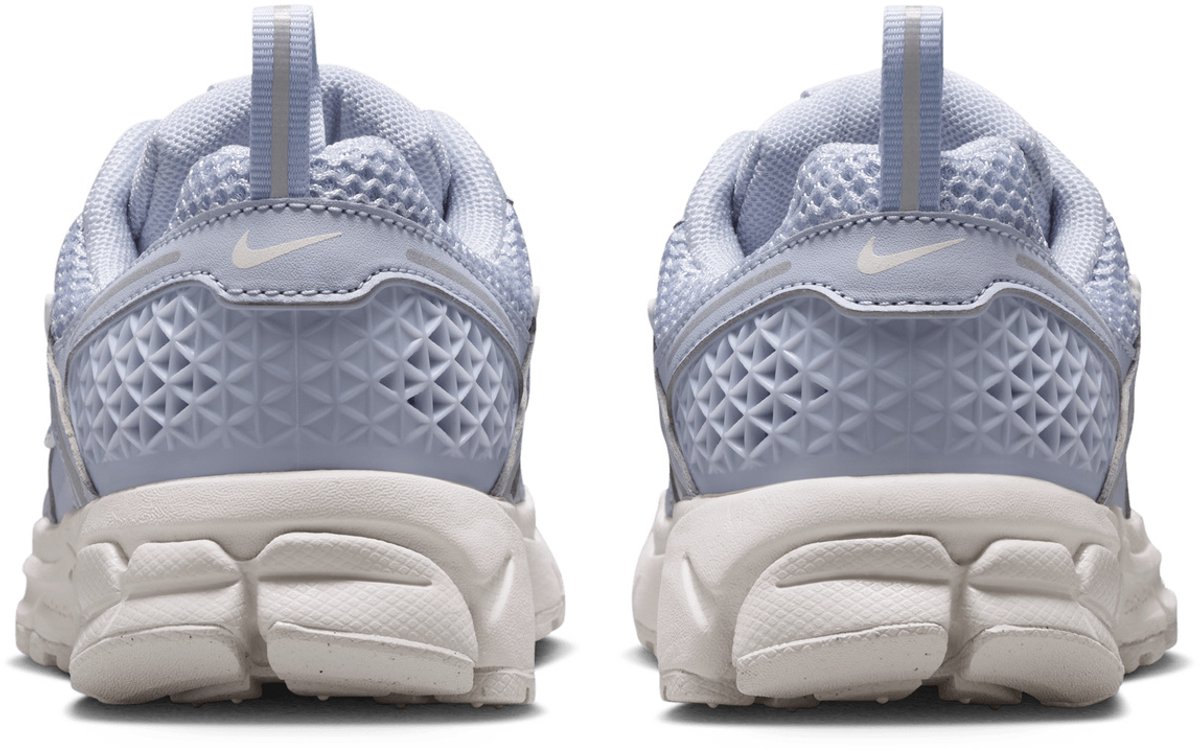 NIKE VOMERO 5 Nike dziecięce buty sportowe unisex czarne rozmiar Veelkleurig