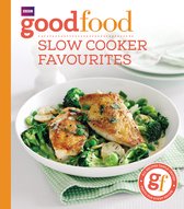 Good Food Slow Cooker Favourites kookboek met kip, broccoli en edamame in romige saus.