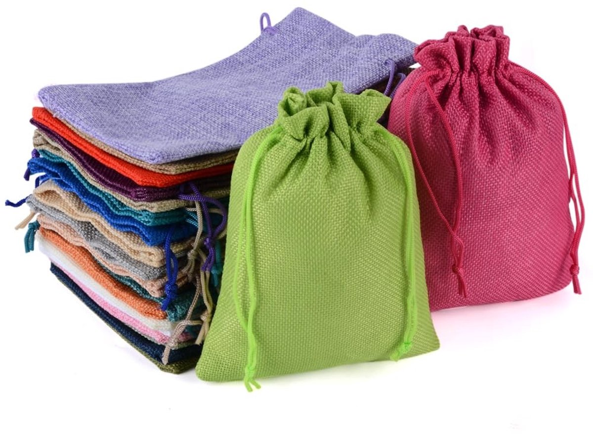 Dailygoods- Jute Zakjes 20 Stuks - Geschenktas met Koord - 17 x 23 cm - Linnen Zakjes - Perfect voor Huwelijksgeschenken - Geschikt voor Feesten - Geschenkzakjes