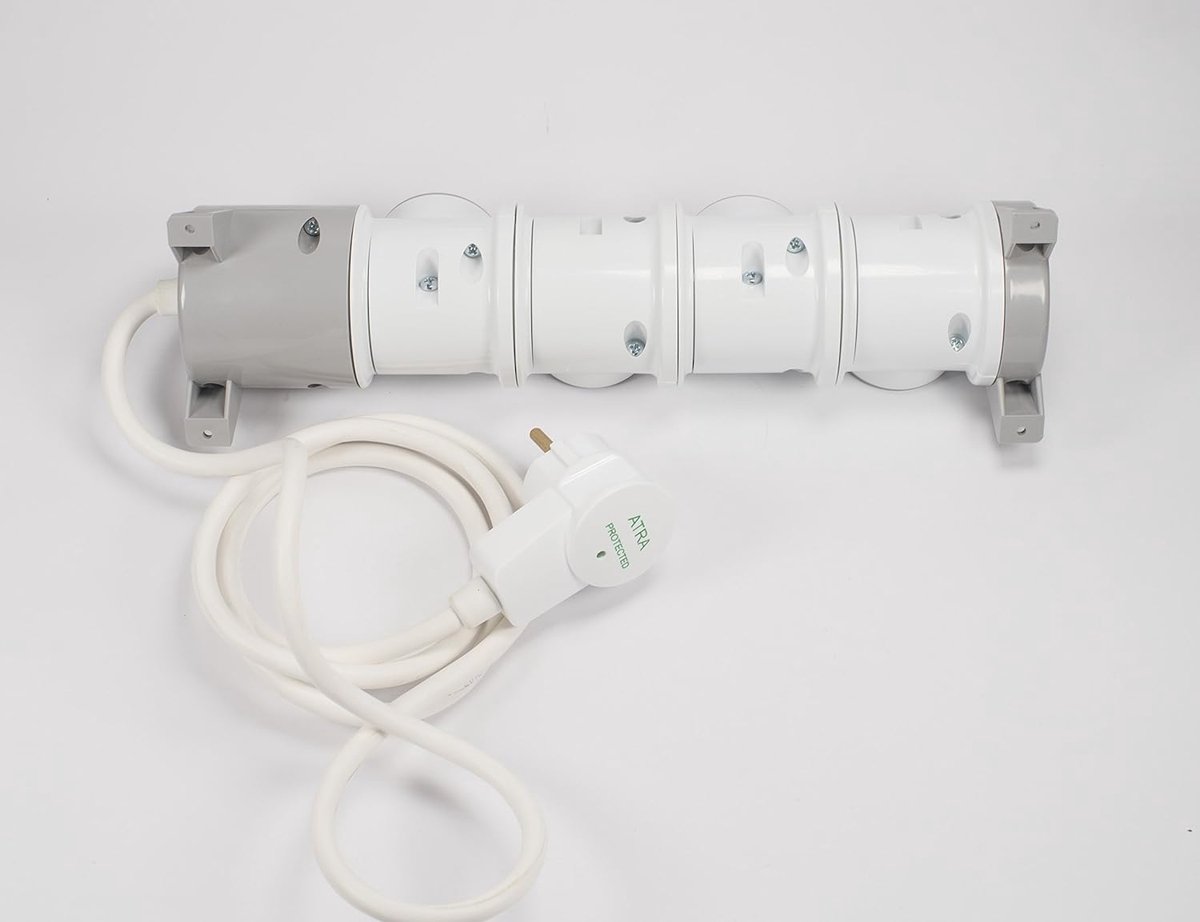 SnelShoppen - Schuko Stekkerdoos met Schakelaar en Stekker, Overspanningsbeveiliging, 4-Voudig met 1.5m en 3m Kabel, Draaibare Stopcontacten voor Thui