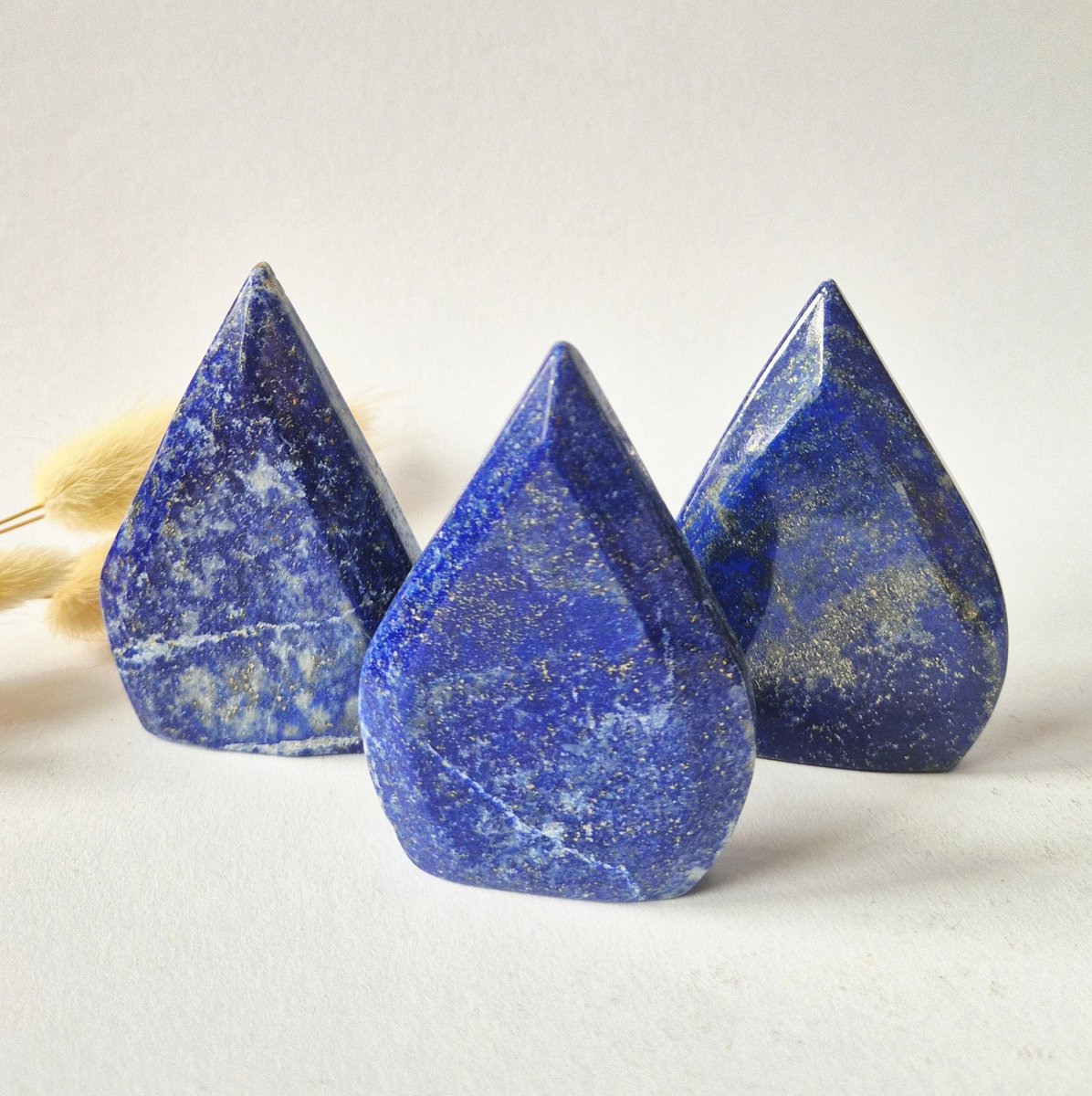 Prachtige Lapis Lazuli - Druppelvormige Drop Staande Edelsteen Kristal