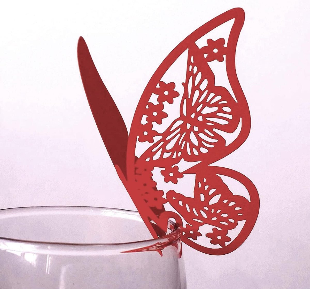 100 stuks vlindertrechterlier, tafelkaarten, naamkaarten, glazen hangers, muurstickers voor tafeldecoratie, bruiloft, feest, huisdecoratie, vlinder, tafelkaarten, laserplaatskaarten, naamkaarten, rood