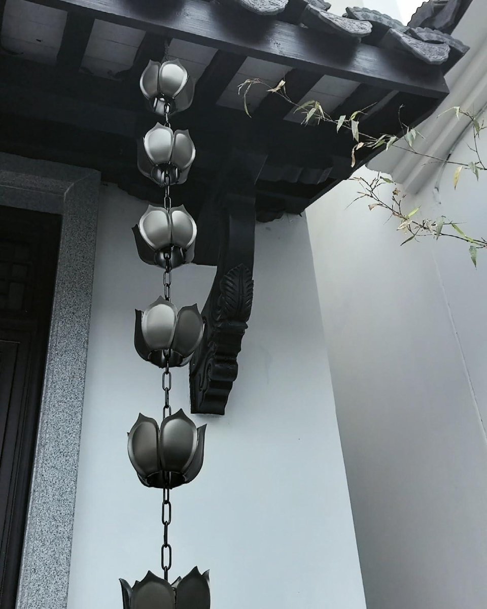 Decoratieve Regenketting - Waterafvoer Ketting - Buiten Decoratie - Lotus Ontwerp - 1 meter - Imitatie Koper