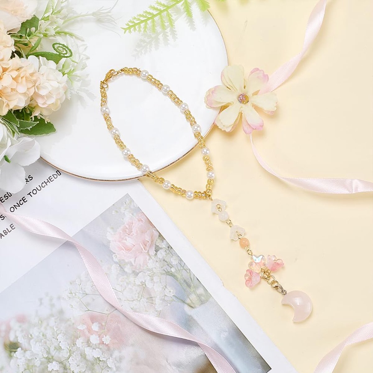 rozenkwarts maanster autohanger achteruitkijkspiegel accessoires lelietje-van-dalen bloemen hanger zonnevanger voor ramen sleutelhanger