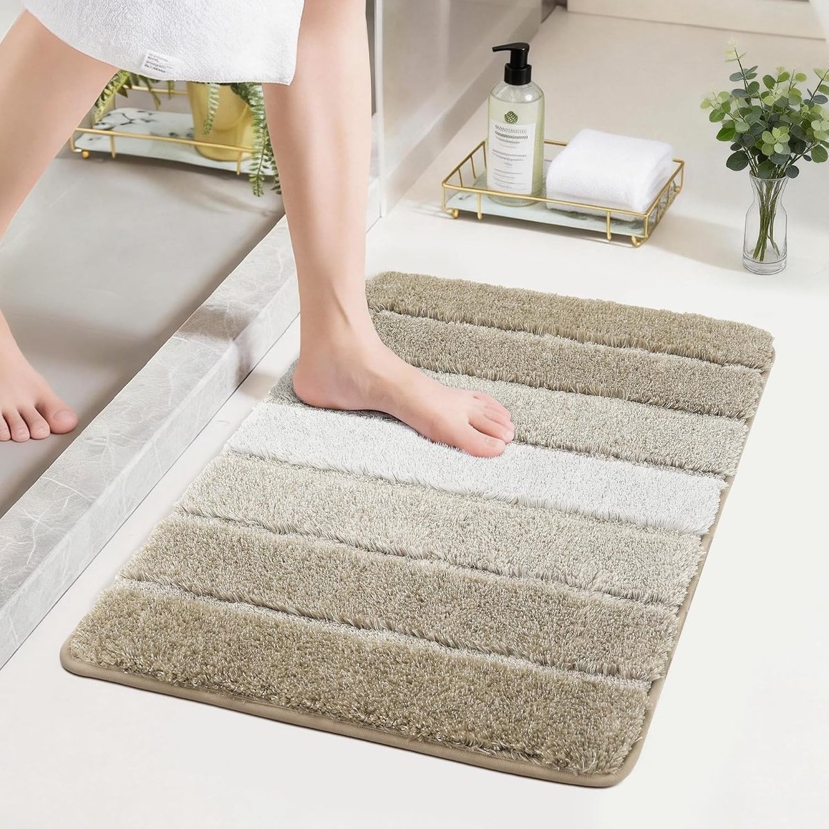 Comfortabele 40 x 60 cm Badmat - Antislip, Wasbaar, Geschikt voor Douche en Badkamer, Beige Kleur
