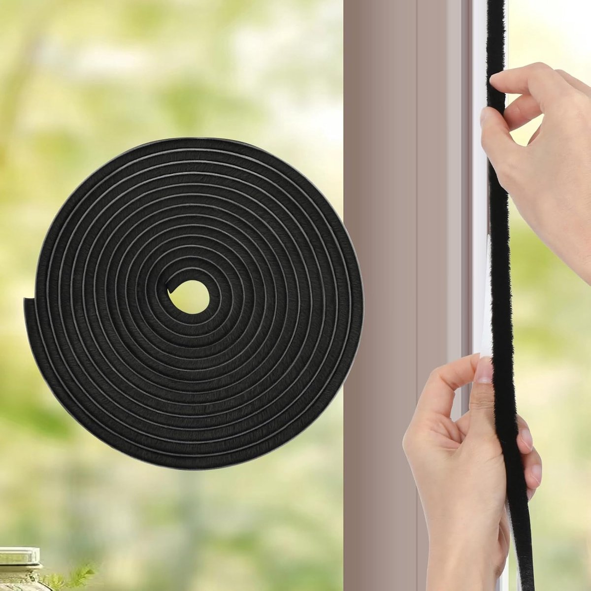 SnelShoppen - Zelfklevende Borstelafdichting 9mm x 5mm x 6m - Zwarte Deur- en Raamafdichting - Insectenbescherming voor Deuren, Ramen en Kledingkasten