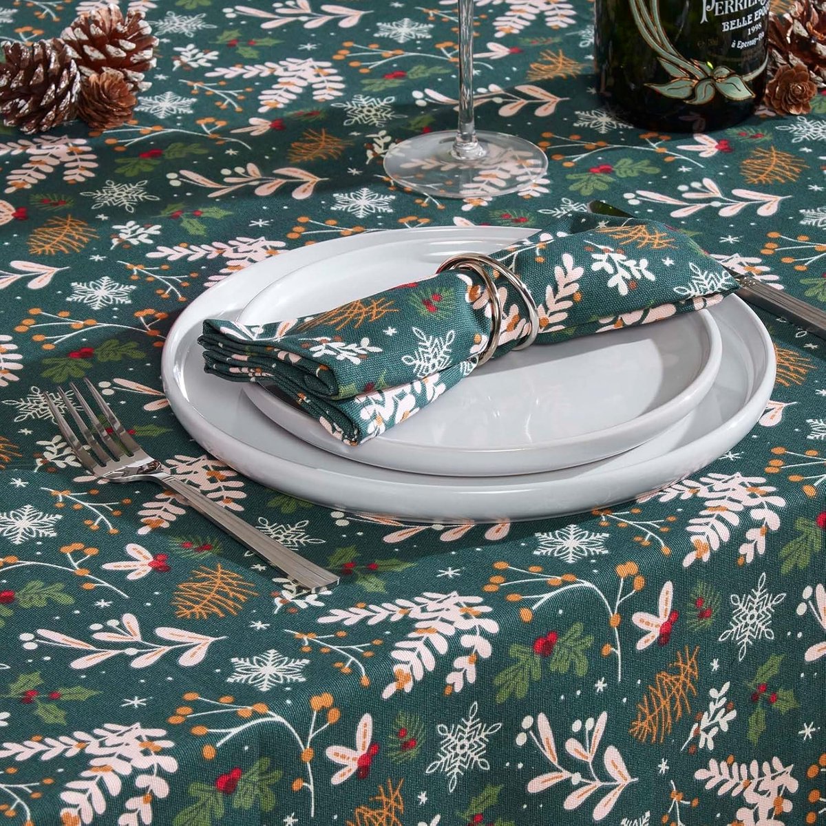 Kersttafelkleed - Feestelijk textiel - Tafel decoreren - 100% katoen - 178 x 305 cm - Groen en rood
