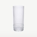 Transparant glas met verticale ribbels en een gedetailleerd diamantpatroon aan de onderkant.