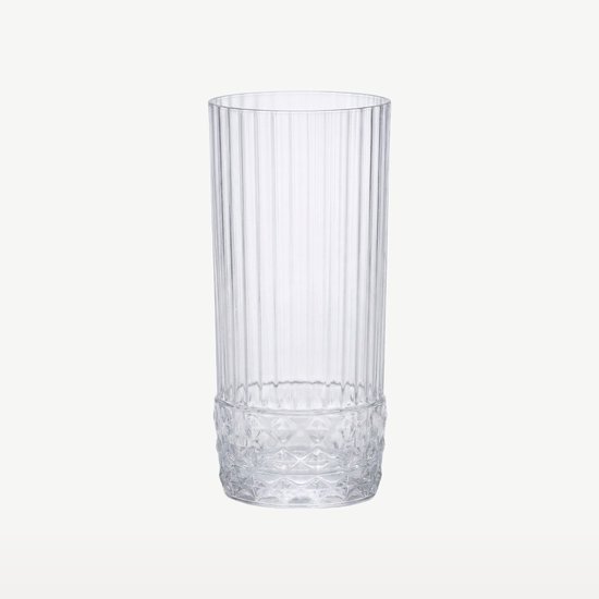 Transparant glas met verticale ribbels en een gedetailleerd diamantpatroon aan de onderkant.