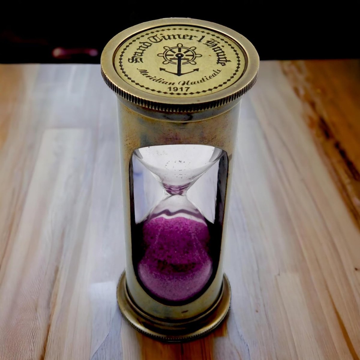 Thijox - Antiek Messing Zandloper 1 Minuut met Paars Zand – Vintage Nautische Zandtimer voor Kantoor, Thuis, Cadeaus & Decoratie