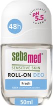 Sebamed Fresh Roller - Deodorant - 48 uur bescherming en frisheid - Zonder aluminium zouten - Voorkomt transpiratiegeur - Met plantaardige Bisabolol (kamille olie) - 50 ml