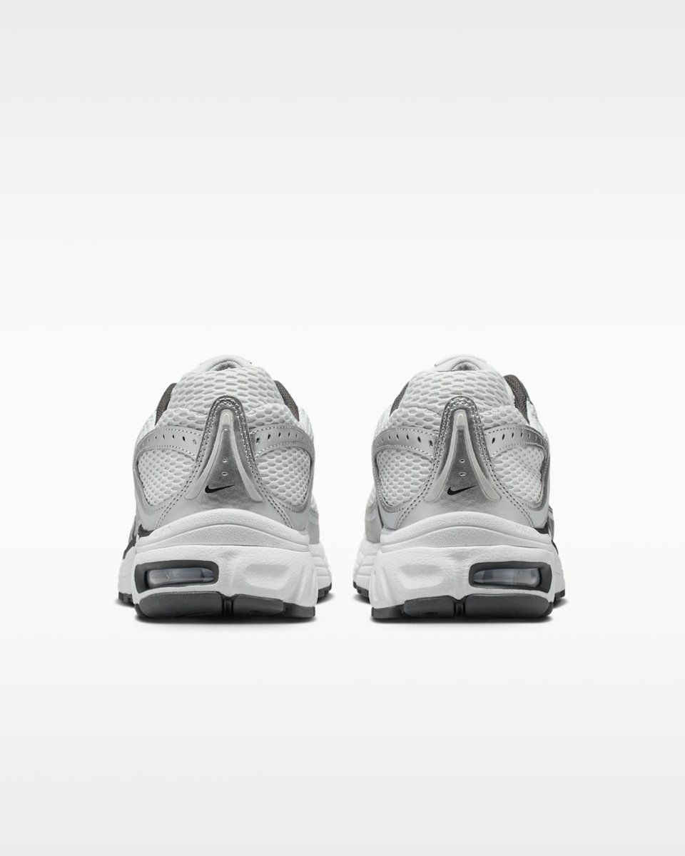 Nike Air Max Moto 2K – Photon Dust/Metallic /Light Smoke / Air Max Lifestyle Heren Sneakers voor Mannen Multicolor