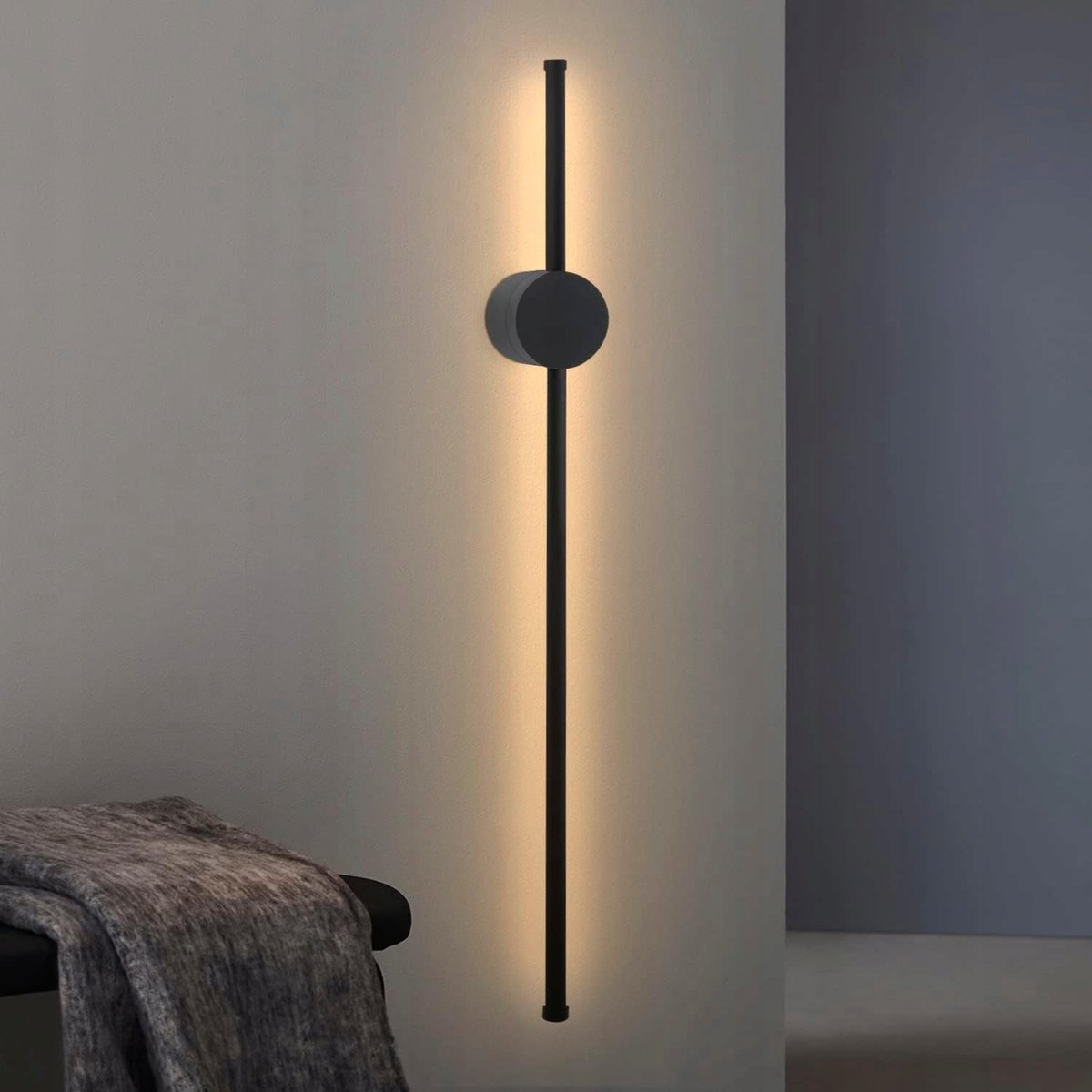 Wandlamp Binnen - LED Wandlamp - Lange Strook Wandlamp - Nachtlampje - 60 cm - Warm Licht - 90° Draaibaar - Sfeerverlichting - 3000K - 6W - Aluminium - Voor Slaapkamer Gang en Trap