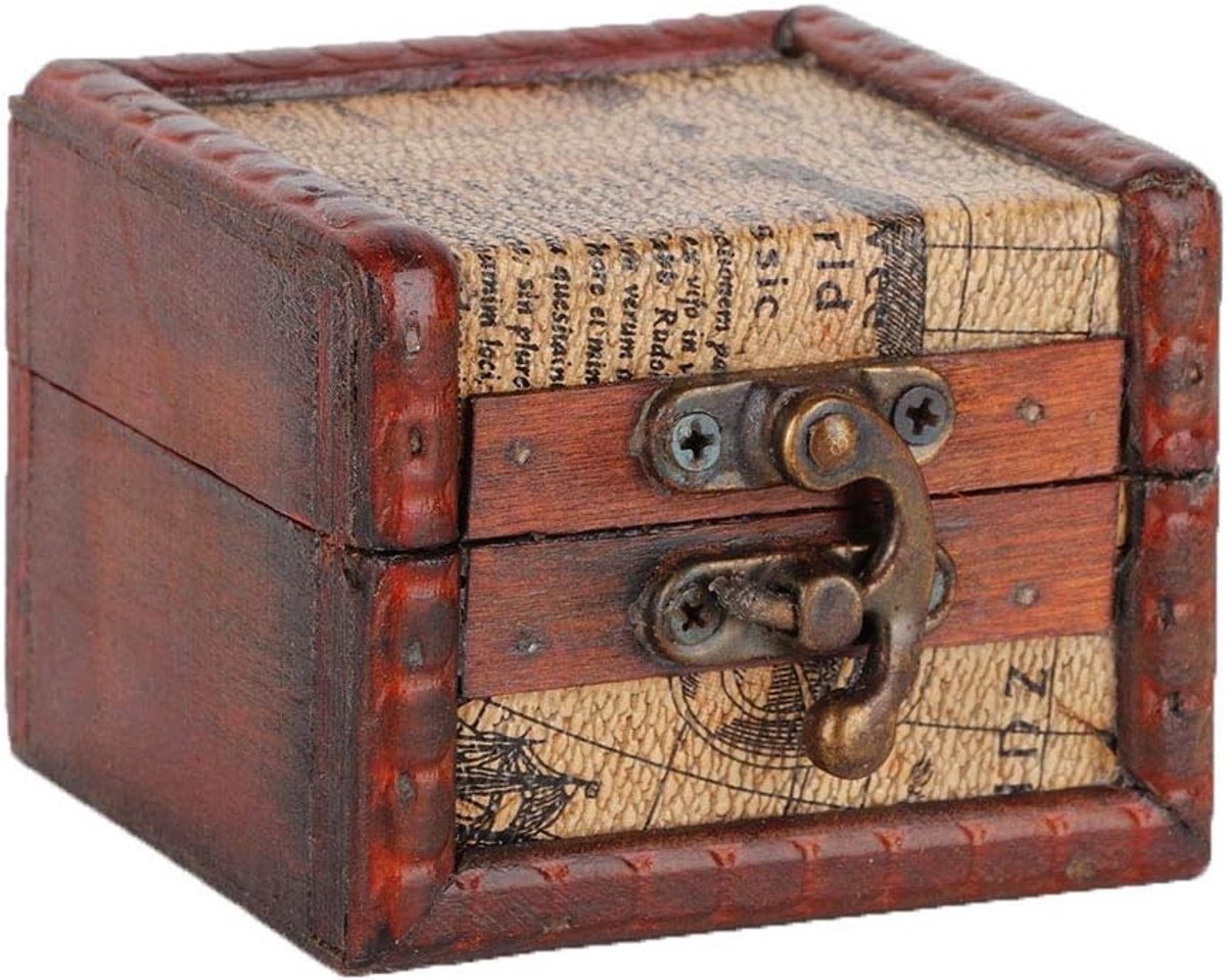 Vintage sieradenkistje met oude bronzen slot voor het opbergen van armbanden, oorbellen en kettingen, ideaal voor decoratie en organisatie
