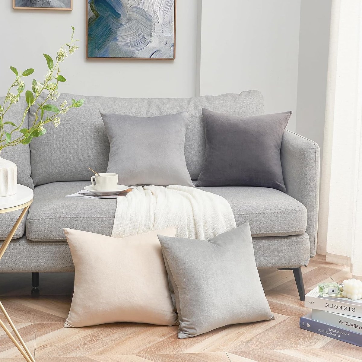 Zachte fluwelen kussenhoezen in grijs, set van 4, 40 x 40 cm, decoratieve kussens voor bank en slaapkamer, trendy gradient kleur en comfortabele uitstraling