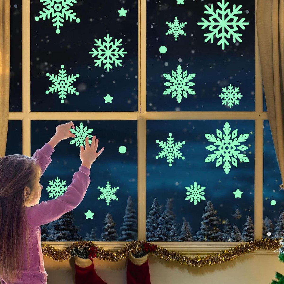 Raamdecoratie kerst - fluorescerend - sneeuwvlokken - betoverende kerstversiering - ShopVlot