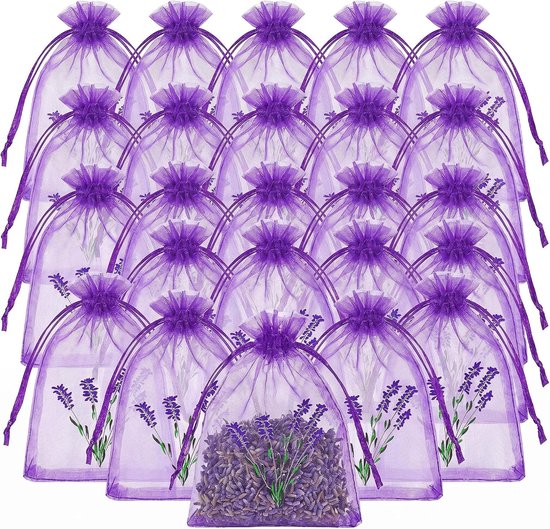 Une grille de 25 sacs en organza violet avec imprimé lavande, un rempli de grains de lavande.