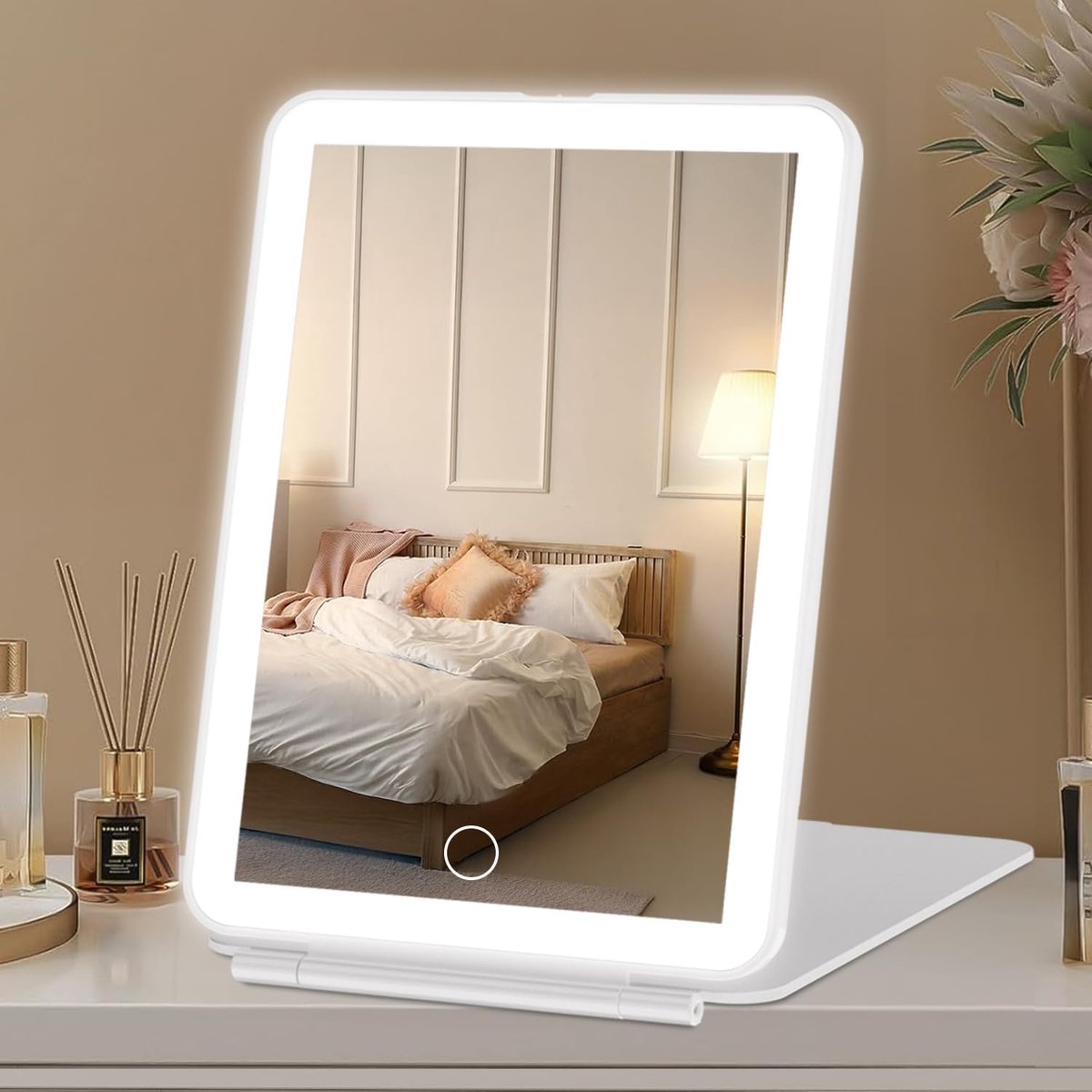 SnelShoppen - Oplaadbare Make-upspiegel met LED Lampjes voor op Reis - Dimbare Verlichte Schoonheidsspiegel - Draagbaar en Touchscreen - 72 LED Lampje