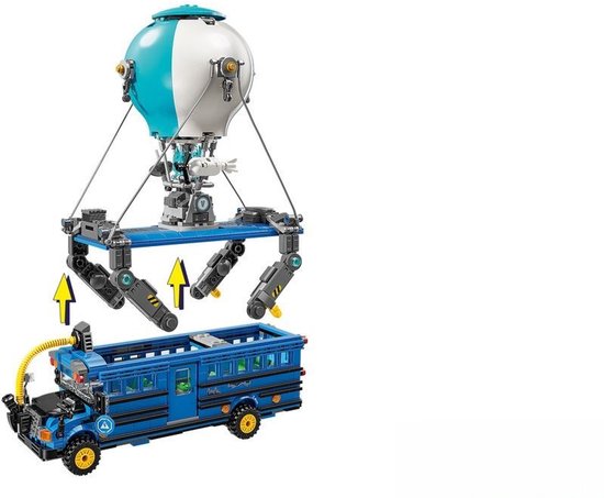 Bus de combat LEGO avec ballon et pinces détachés du bus bleu.