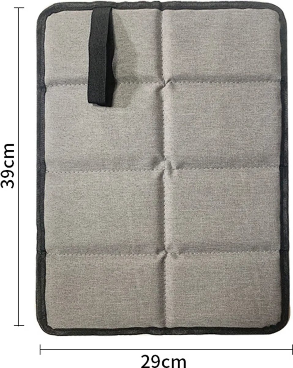 Deze tweedelige, opvouwbare buitenkussenset bestaat uit een warm buitenkussen en een waterdichte, draagbare slaapmat, en is Geschikt voor buitenspeelplaatsen, tuinen, stadions, de jacht, kamperen, wandelen, picknicks en andere gelegenheden.