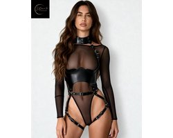 Sexy Lingerieset – PU Lederen Harnass Body – Lingerie Erotisch – Sexy Lingerie Setje – Bondageset – Harnasset – Verstelbaar – Erotische Lingerie Dames – Fetish – SM – Zwart – Kinky Lingerie – BDSM – Wasteland – B.I.T.C.H. – Dare to Undress –One Size