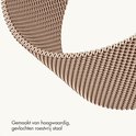 Detailopname van een rosegouden, gevlochten roestvrijstalen smartwatchbandje met de tekst 'Gemaakt van hoogwaardig, gevlochten roestvrij staal'.