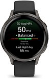 Grijze Garmin Venu smartwatch met een zwarte band. Het scherm toont '7D Avg HRV 50 ms', 'Balanced' en 'Last Night Avg 66 ms'.