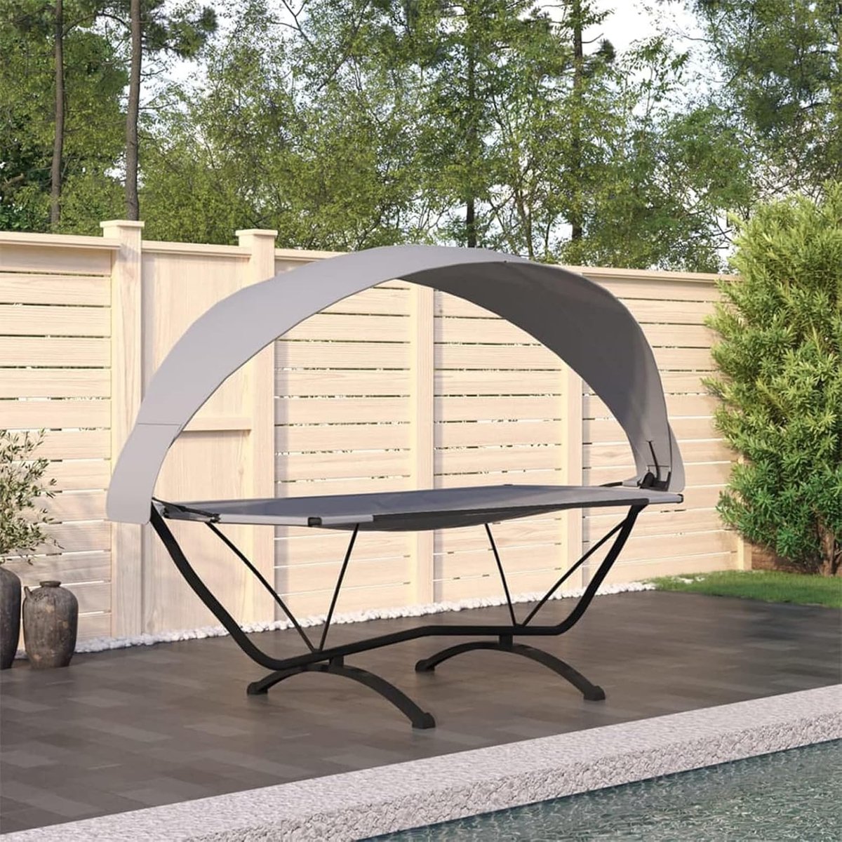 Zonnebed met dak - Opvouwbare ligstoel - Ontspannen in de tuin - Inclusief kussen - 119 cm lengte - Grijs gestreept