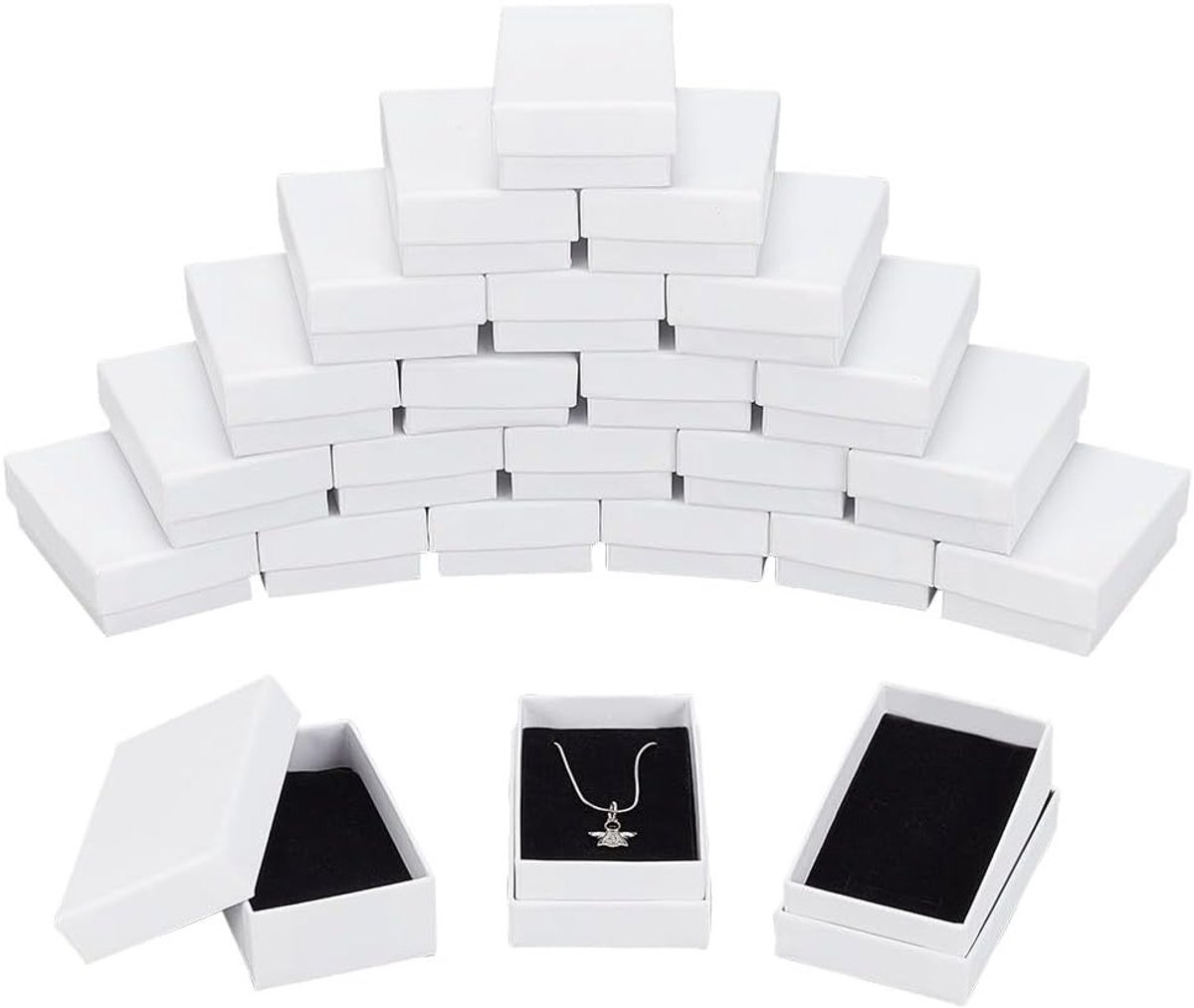 24 Stuks Witte Kartonnen Sieraden Dozen, 8.2x5cm Cadeauverpakking met Spons voor Kettingen, Oorbellen en Ringen, Perfect voor Sieradenpresentatie en Cadeaus